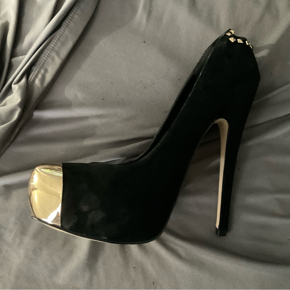 Adonna Black and Gold Stiletto Heels